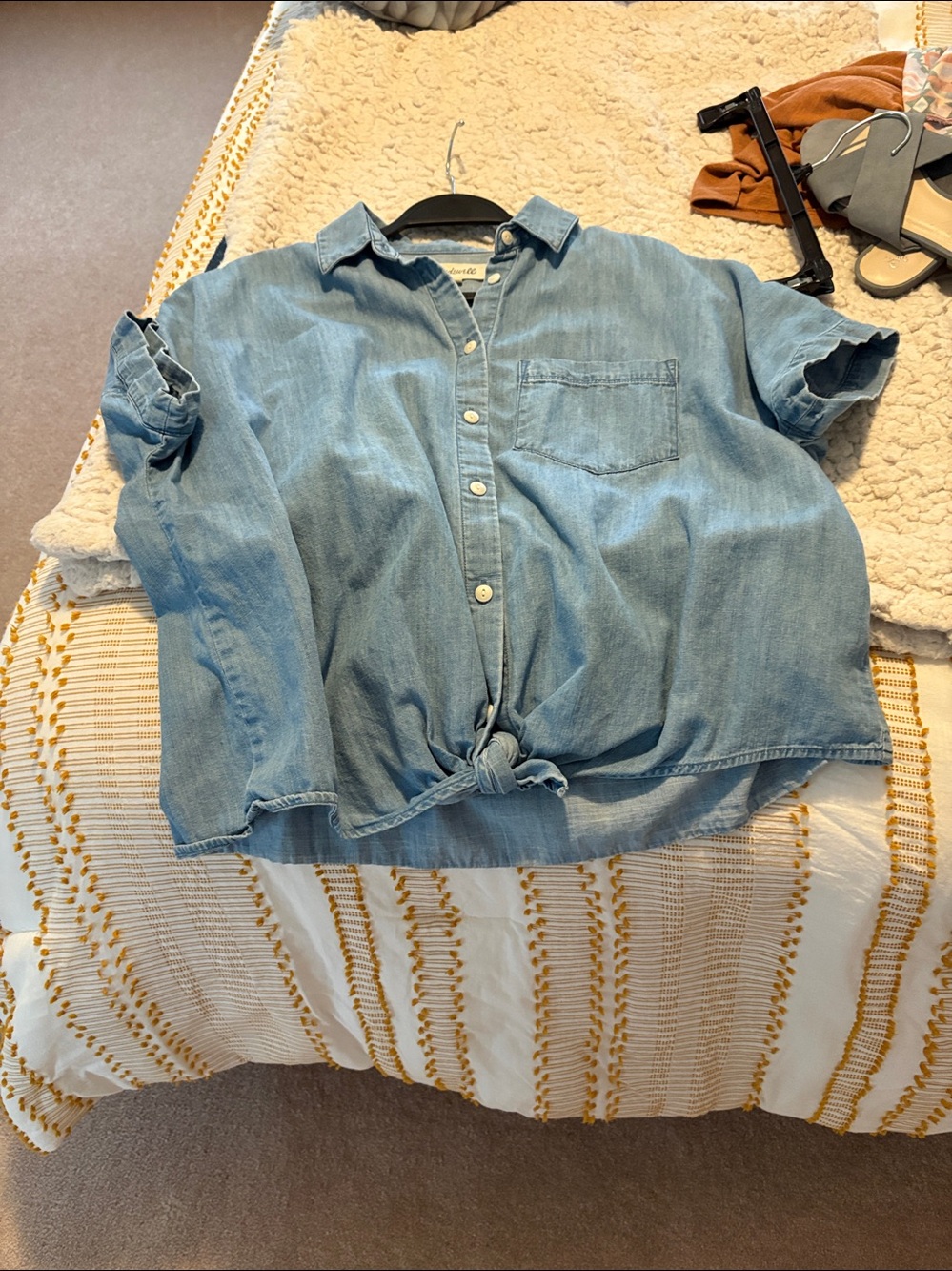 Madewell Light Blue Denim Button-Down Shirt - Picture 4 of 4